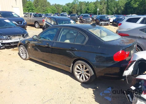 2011 BMW 328I xDrive z USA, uszkodzony, nr VIN WBAPK5C50BA661549